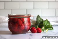 Tangy Strawberry Pickles