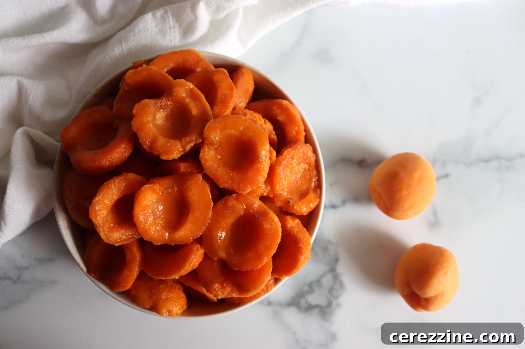 Golden Apricot Preserves 5 Peeled Apricots