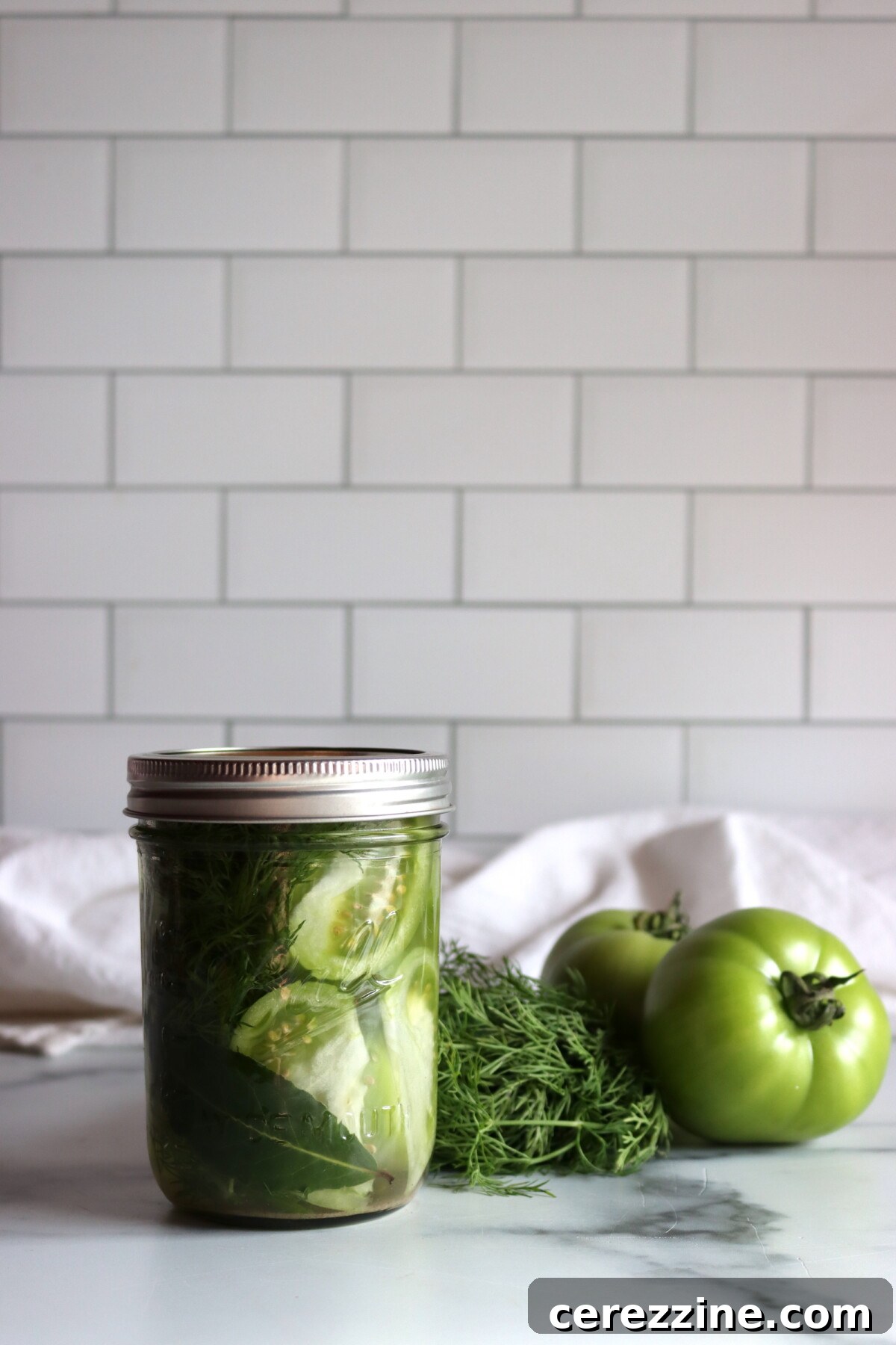 Zesty Dill Pickled Green Tomatoes 3 Dill Pickled Green Tomatoes