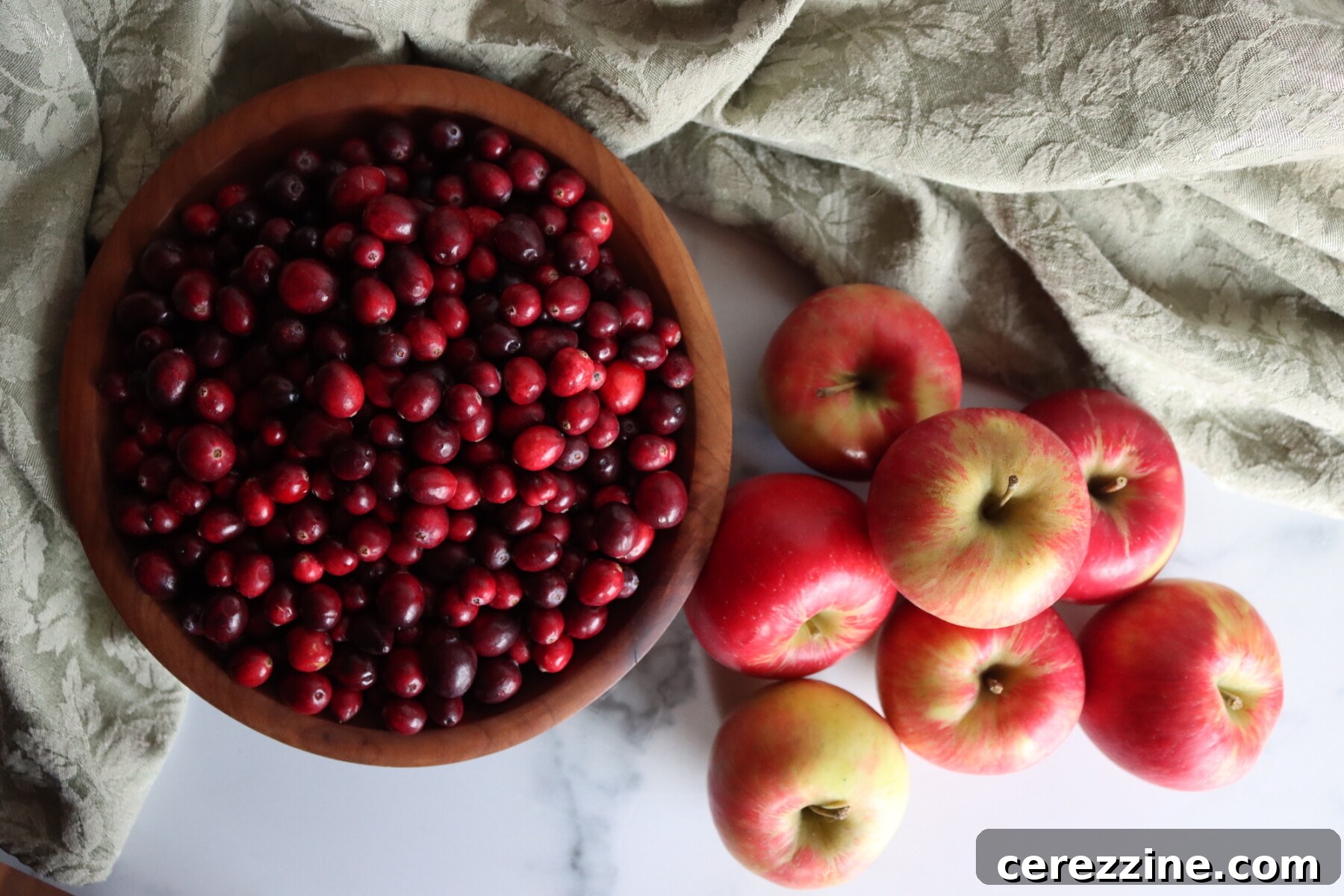 Fresh Ingredients for Cranberry Applesauce
