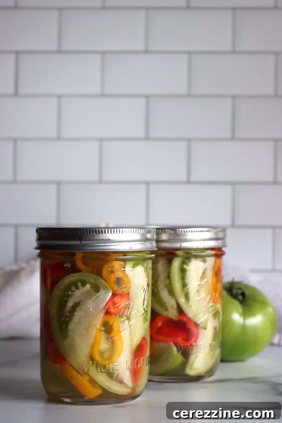 Spicy Pickled Green Tomatoes