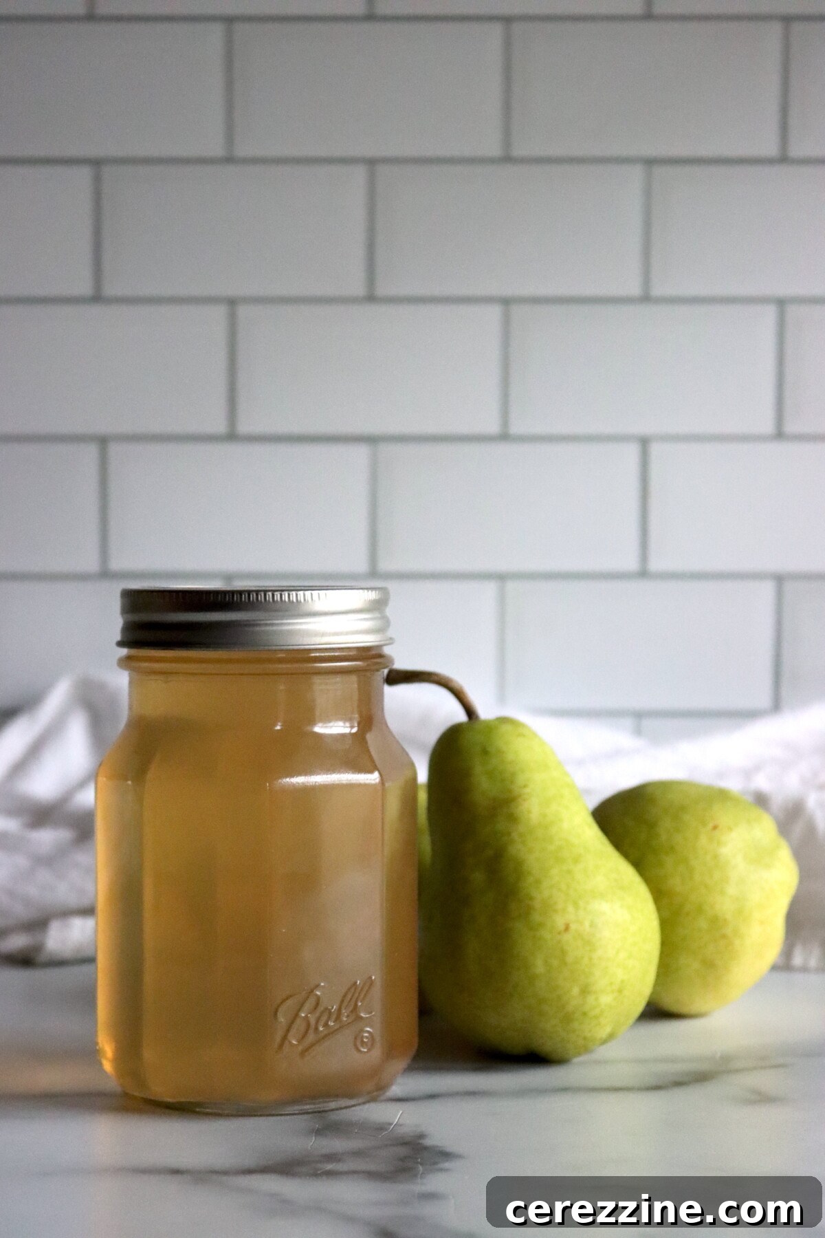 How to Make Pear Syrup for Drinks and Desserts 4 Pear Syrup